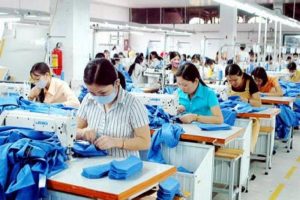 Cưỡng đoạt tiền lương thực tập sinh Việt Nam để làm thành “Tiền chống trốn” – một ông giám đốc nhà máy đã bị điều tra về vi phạm luật lao động.