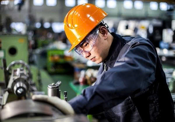 ĐƠN HÀNG ĐÀO TẠO TRỞ THÀNH THỢ CƠ KHÍ THÁNG 9/2025