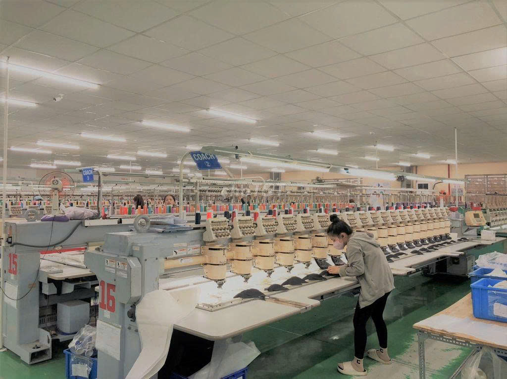 ĐƠN HÀNG ĐỨNG MÁY ĐÚC KHI SẢN PHẨM RA THÌ CẮT BỎ PHẦN THỪA  THÁNG 9/2025