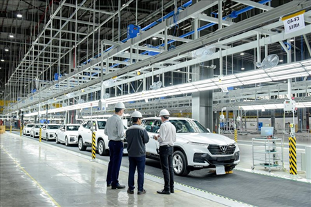 Đơn hàng quản lý nhà máy sản xuất phụ kiện ô tô Hungary T6/2019
