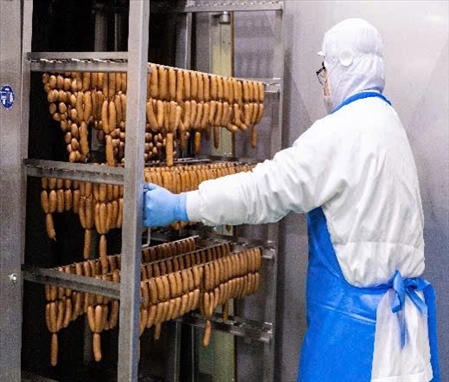 ĐƠN HÀNG SẢN XUẤT, ĐÓNG GÓI XÚC XÍCH DĂM BÔNG THÁNG 5/2025